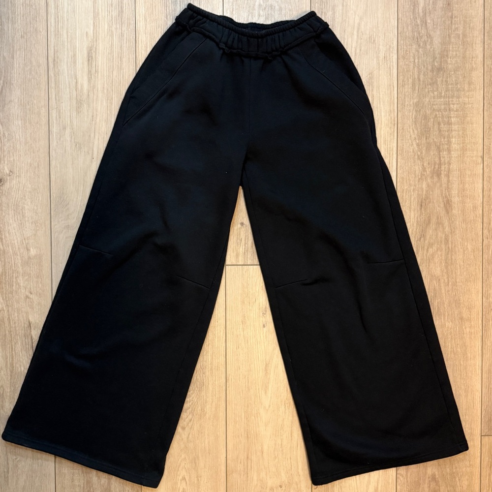 Edikted Kori Oversized Sweatpants Black Wide Leg Lounge Pants